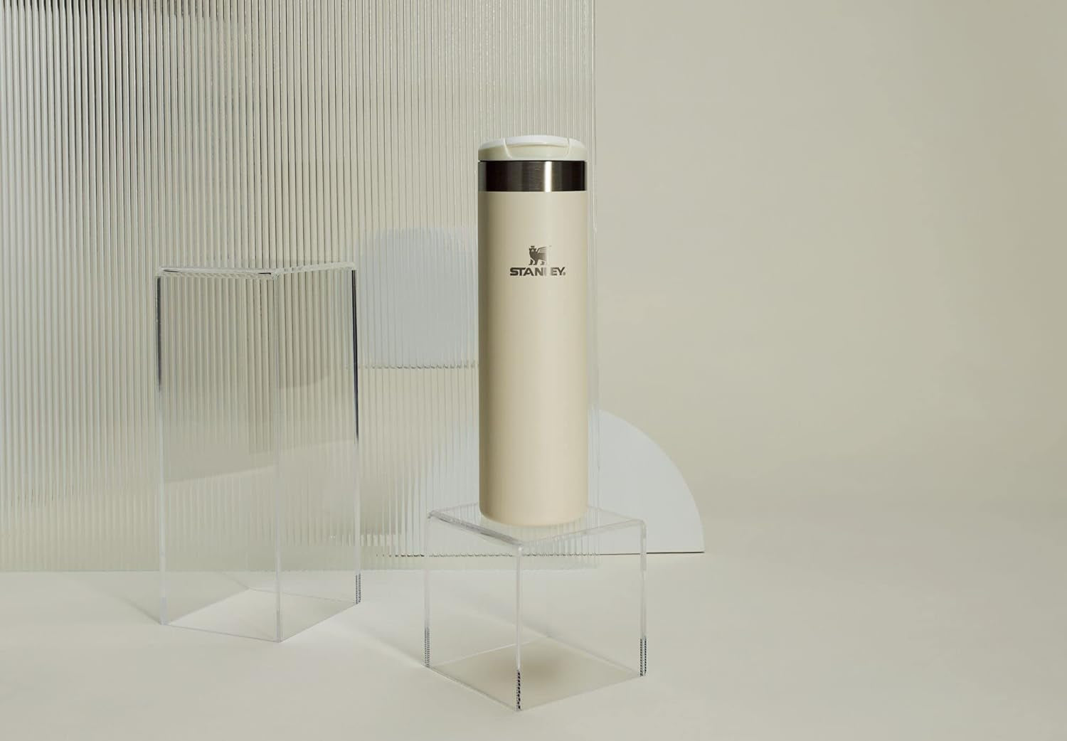 Aerolight Transit Bottle, Vacuum Insulated Tumbler for Coffee, Tea and Drinks with Ultra-Light Stainless Steel